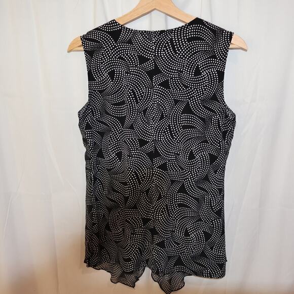 Adele & May Blouse Size Small Sleeveless Lightweight V Neck Black - Picture 8 of 12